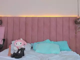 CarolineMoreno's Live Sex Cam Show