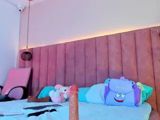 CarolineMoreno's Live Sex Cam Show