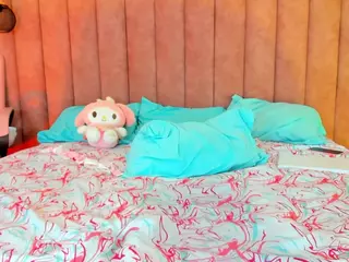 CarolineMoreno's Live Sex Cam Show