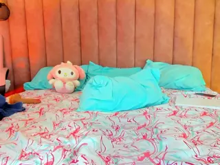 CarolineMoreno's Live Sex Cam Show