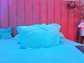 CarolineMoreno's Live Sex Cam Show