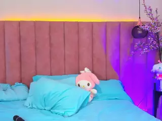 CarolineMoreno's Live Sex Cam Show