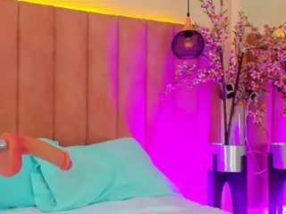 CarolineMoreno's Live Sex Cam Show