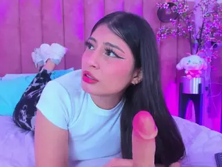 CarolineMoreno's Live Sex Cam Show