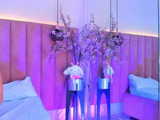 CarolineMoreno's Live Sex Cam Show