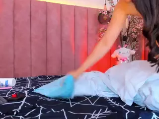 CarolineMoreno's Live Sex Cam Show