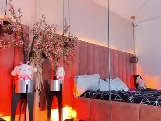 CarolineMoreno's Live Sex Cam Show