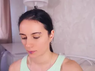 Delly's Live Sex Cam Show