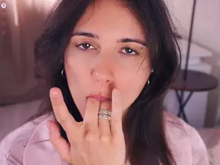 Delly's Live Sex Cam Show