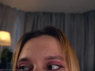 Miranda's Live Sex Cam Show