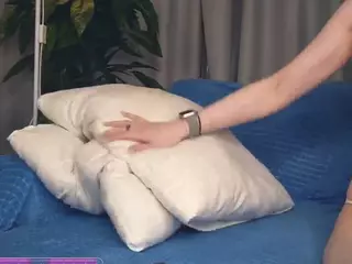 Miranda's Live Sex Cam Show