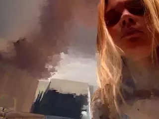 Miranda's Live Sex Cam Show