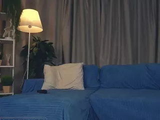 Miranda's Live Sex Cam Show