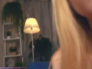 Miranda's Live Sex Cam Show