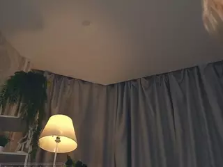 Miranda's Live Sex Cam Show