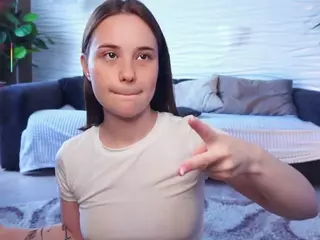 Odelina's Live Sex Cam Show
