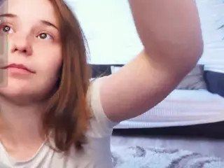 Odelina's Live Sex Cam Show