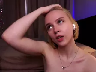 MariamHalloway's Live Sex Cam Show