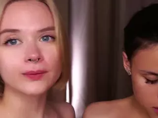 MariamHalloway's Live Sex Cam Show