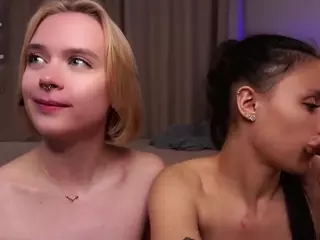 MariamHalloway's Live Sex Cam Show