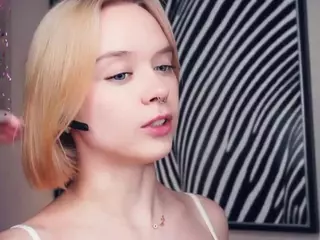 MariamHalloway's Live Sex Cam Show