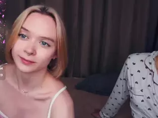 MariamHalloway's Live Sex Cam Show