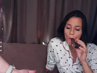 MariamHalloway's Live Sex Cam Show