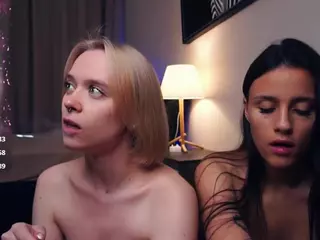 MariamHalloway's Live Sex Cam Show