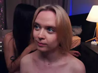 MariamHalloway's Live Sex Cam Show