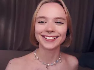 MariamHalloway's Live Sex Cam Show