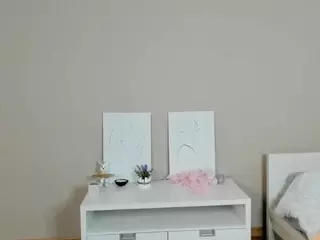 MoiraHeldreth's Live Sex Cam Show