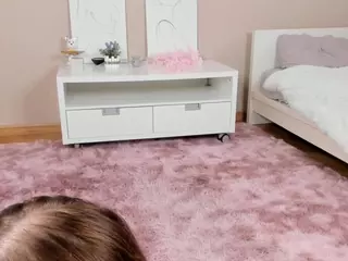 MoiraHeldreth's Live Sex Cam Show