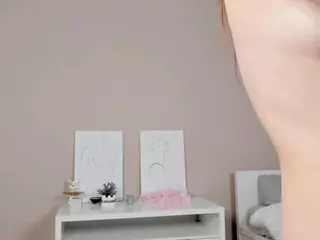 MoiraHeldreth's Live Sex Cam Show