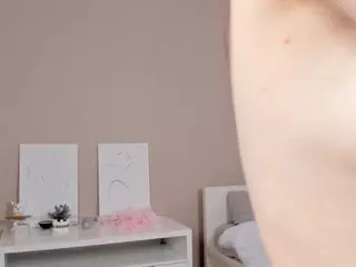 MoiraHeldreth's Live Sex Cam Show