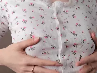 MoiraHeldreth's Live Sex Cam Show