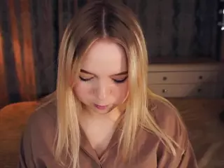 Lora's Live Sex Cam Show