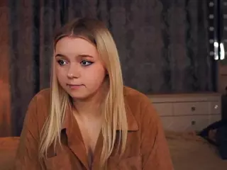 Lora's Live Sex Cam Show