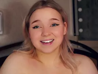 Lora's Live Sex Cam Show