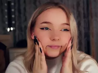 Lora's Live Sex Cam Show