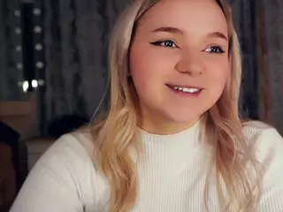 Lora's Live Sex Cam Show