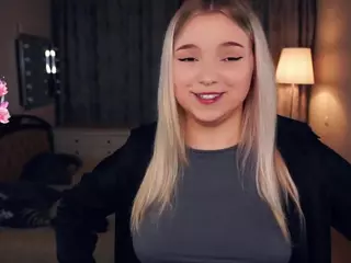 Lora's Live Sex Cam Show