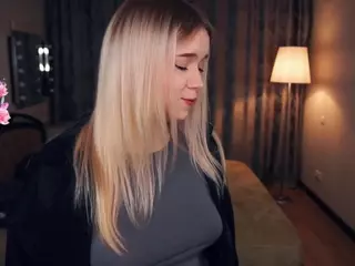 Lora's Live Sex Cam Show