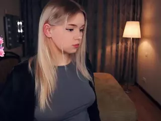 Lora's Live Sex Cam Show
