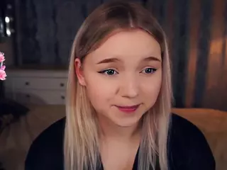 Lora's Live Sex Cam Show