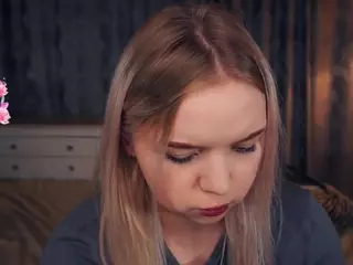 Lora's Live Sex Cam Show