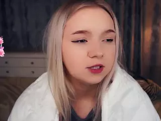 Lora's Live Sex Cam Show