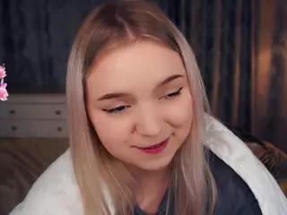 Lora's Live Sex Cam Show