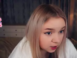 Lora's Live Sex Cam Show