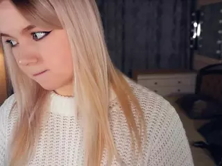Lora's Live Sex Cam Show