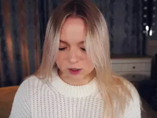 Lora's Live Sex Cam Show